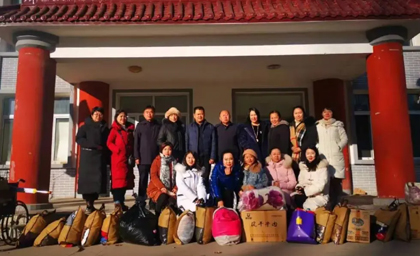 呼市女商會送溫暖、獻愛心、助力鄉(xiāng)村振興